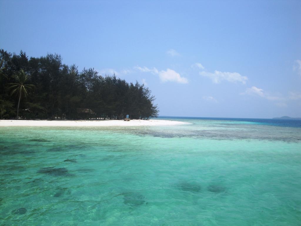 Menjangan Resort Karimunjawa Room photo